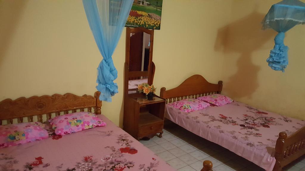 Isuruma Rest Kataragama Bagian luar foto